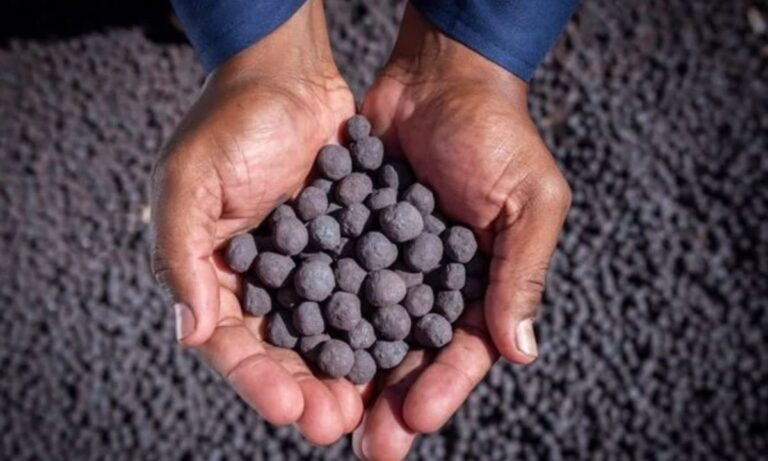 Pelotas de minério produzidas pela Samarco