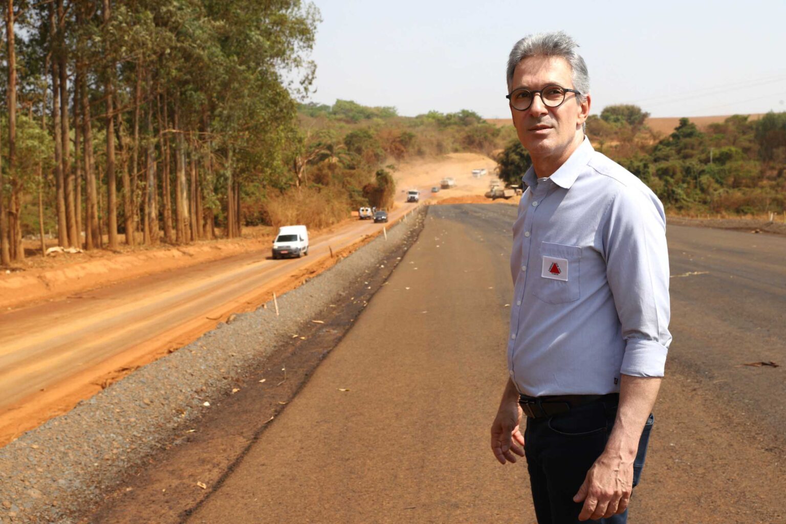 O governador Romeu Zema (Novo) visita obras .