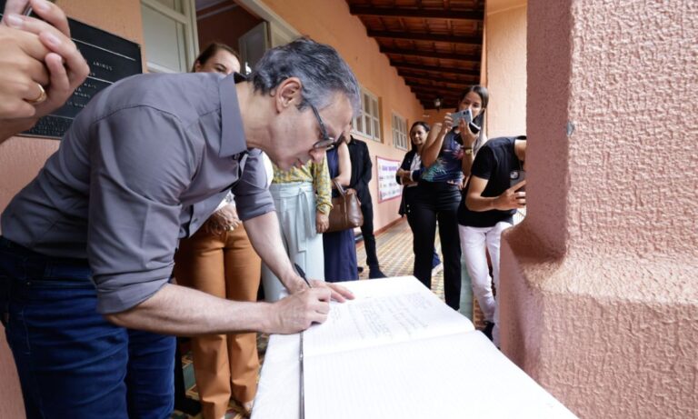 O governador Romeu Zema