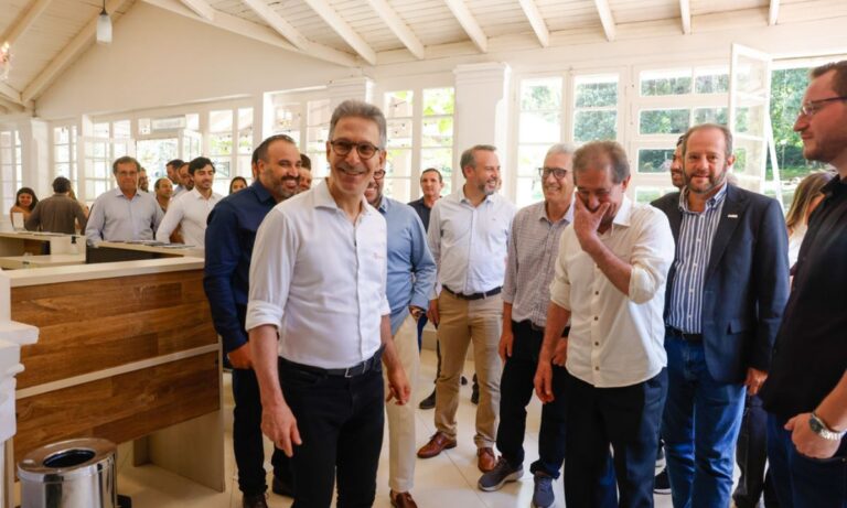 Romeu Zema e lideranças do Sul de Minas