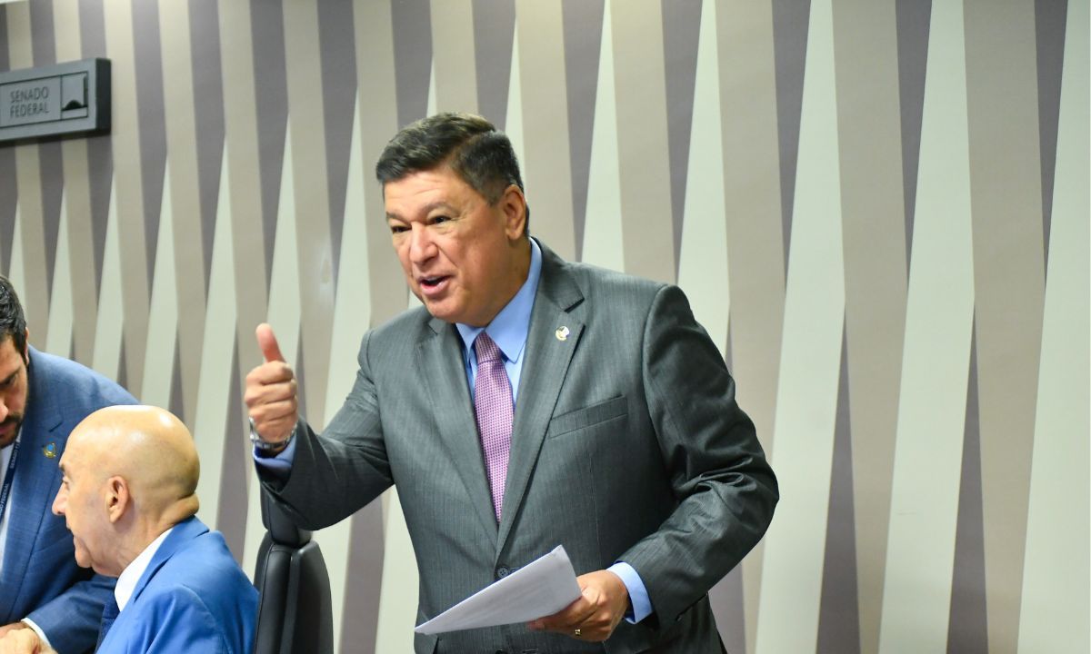 O senador Carlos Viana