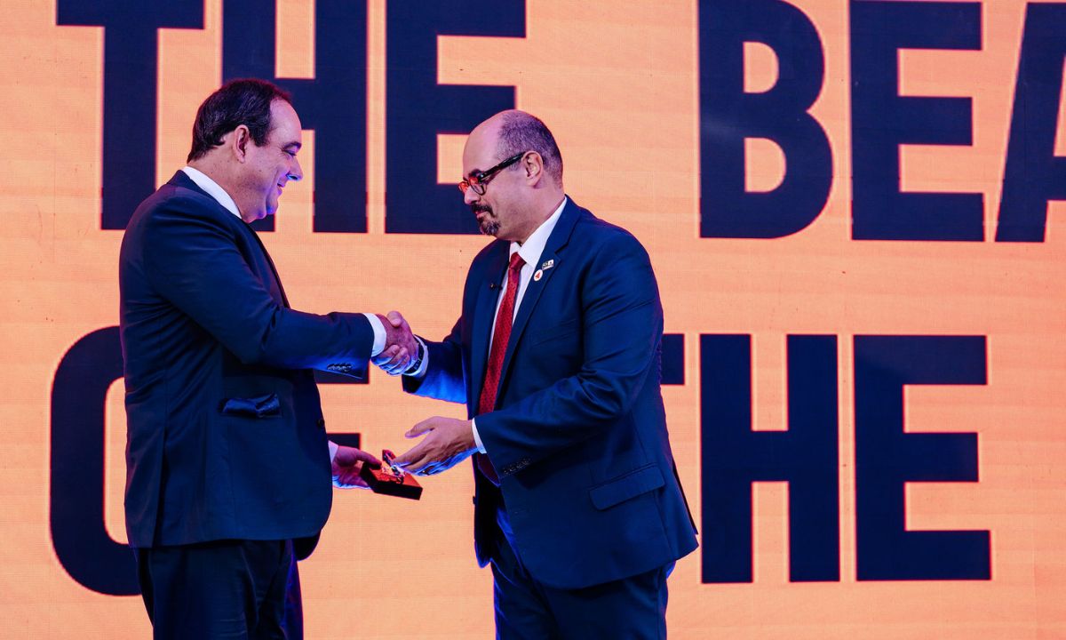 Flávio Roscoe e Mateus Simões