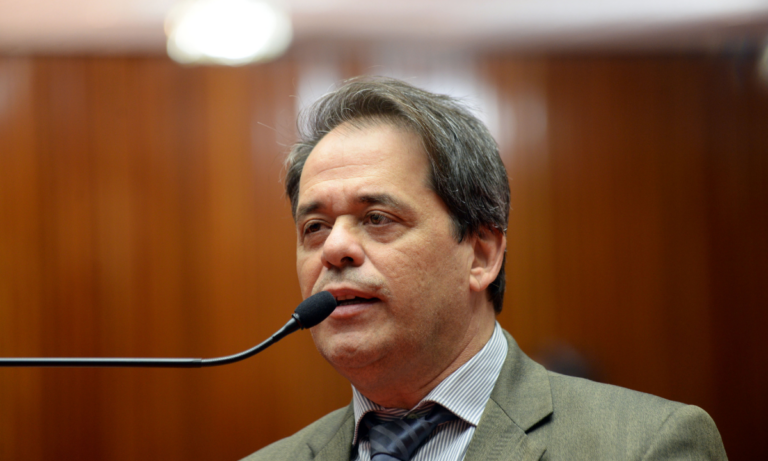 Glaycon Franco na tribuna da Assembleia