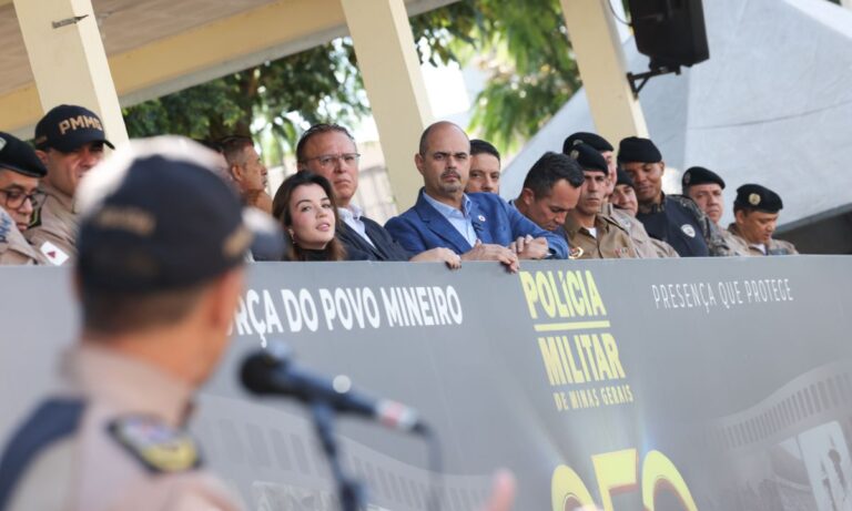 O governador Mateus Simões