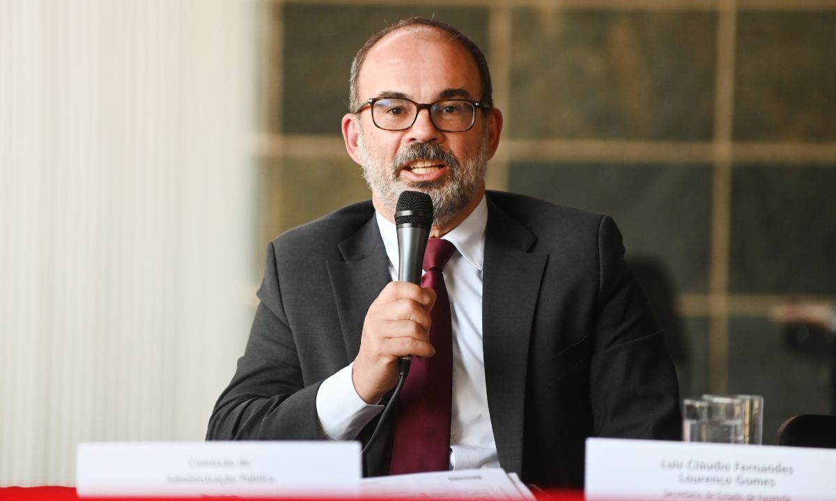 Luiz Cláudio Gomes.