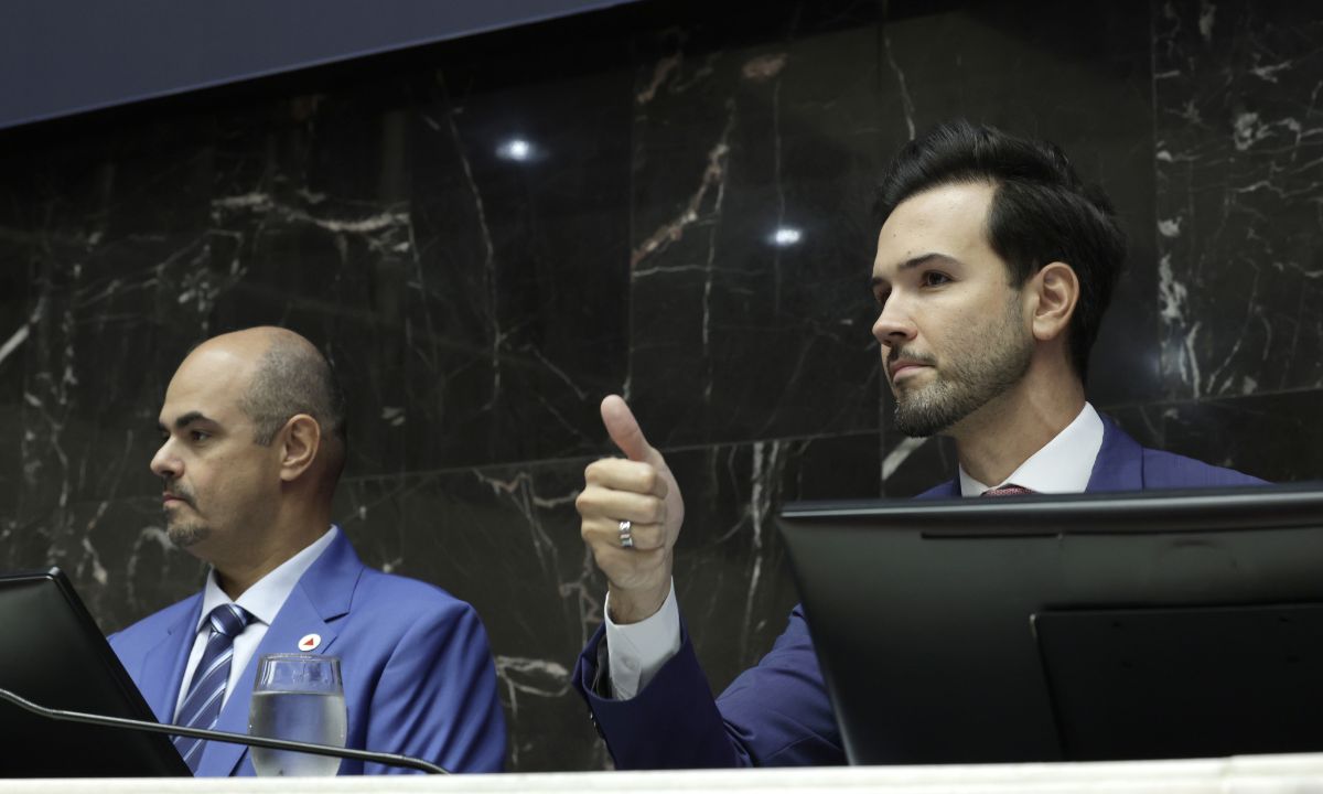 Tadeu Leite e Mateus Simões