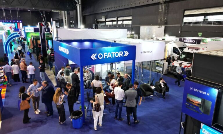 Imagem aérea do estande de O Fator no Congresso da AMM