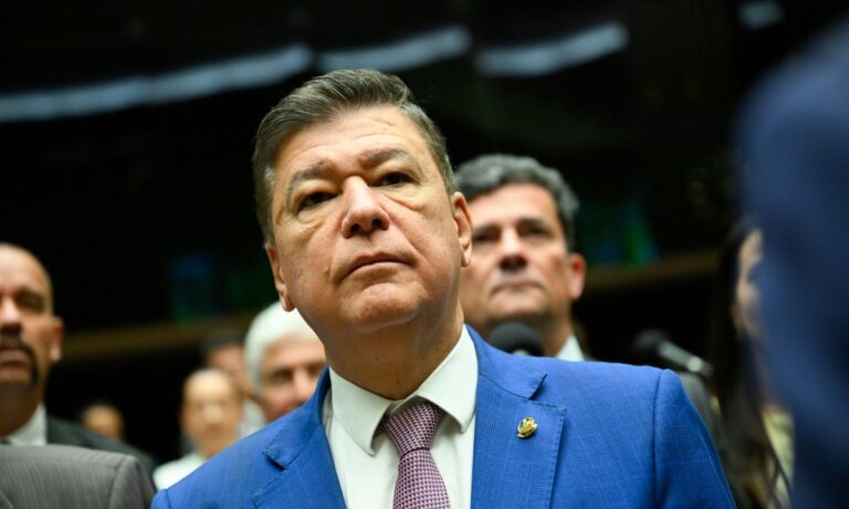 O senador Carlos Viana
