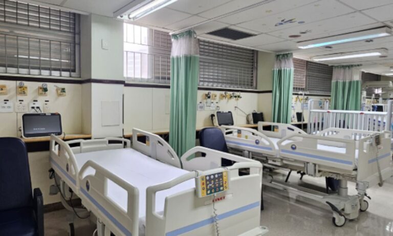 Foto mostra leitos hospitalares