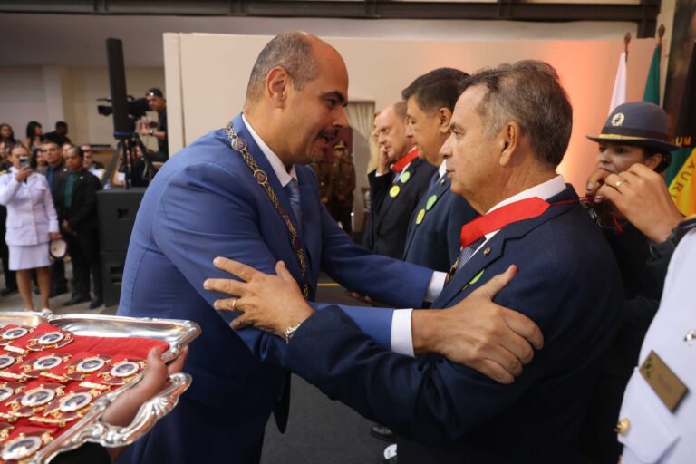 O governador de Minas, Mateus Simões, e o senador do PL, Rogério Marinho
