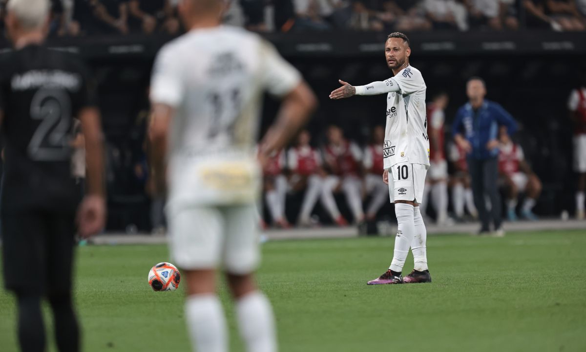 O atacante Neymar, do Santos