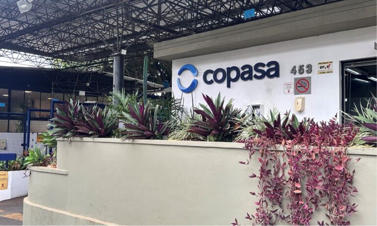 Fachada da sede da Copasa