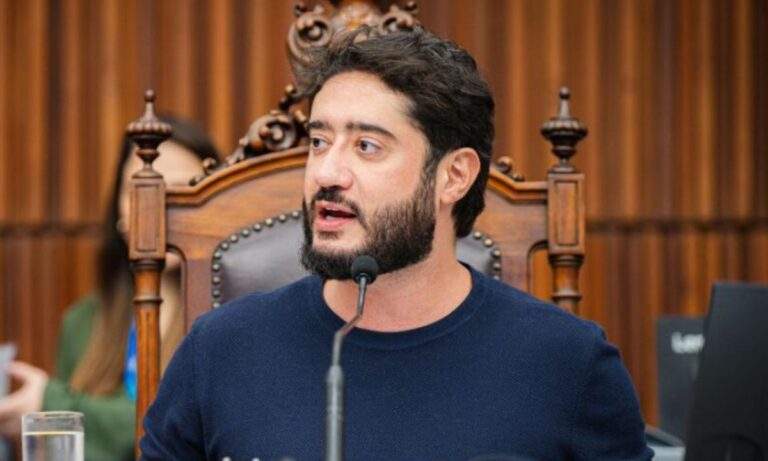 gabriel azevedo em plenário