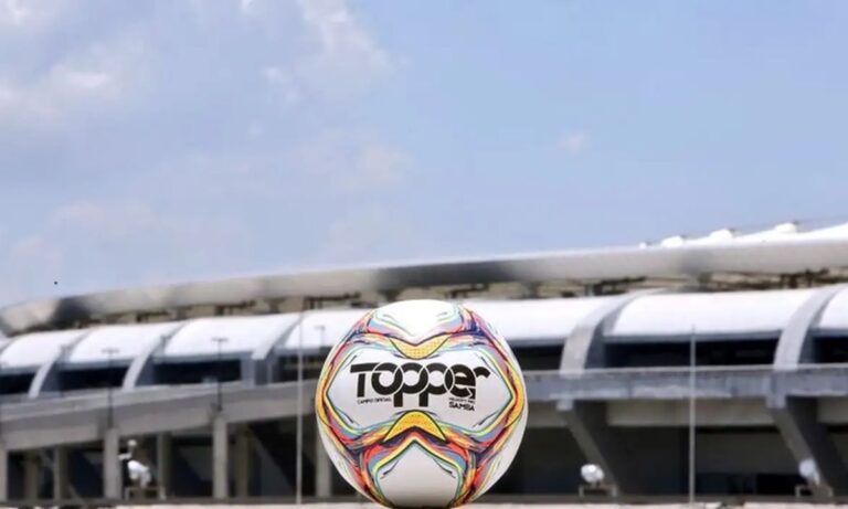 Bola de futebol