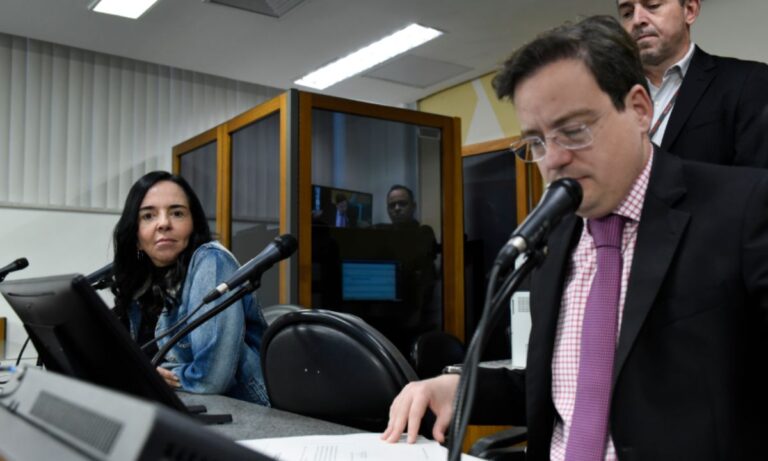 Ione Pinheiro e Thiago Cota