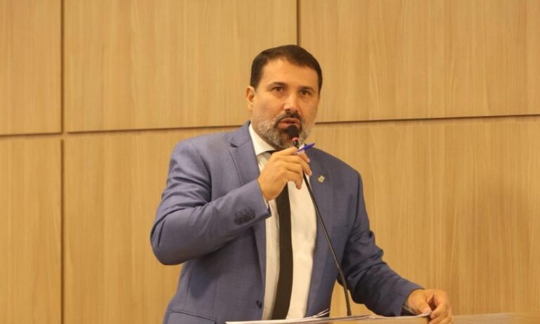 O vereador Leo Contador, de Betim