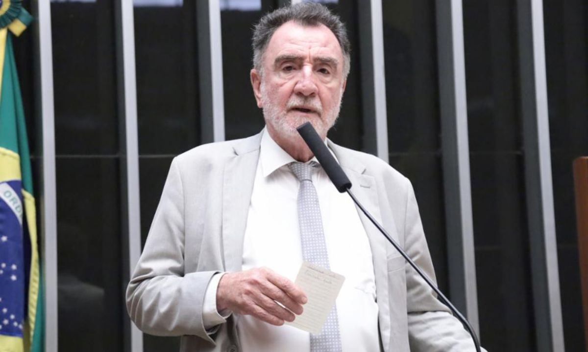 O deputado Patrus Ananias