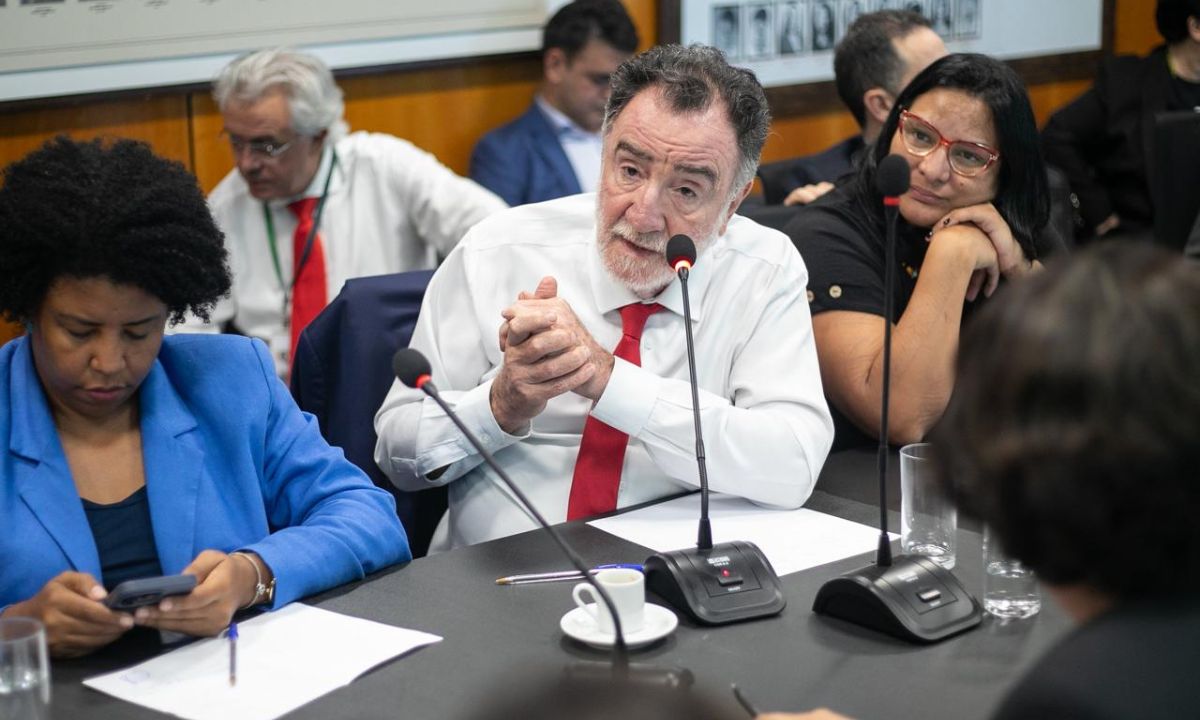 O deputado Patrus Ananias