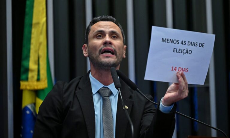 O senador Cleitinho Azevedo