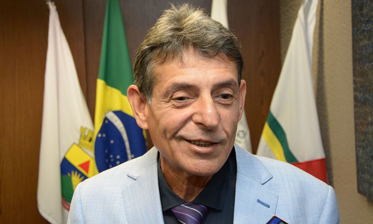 O juiz juiz Milton Lívio Lemos Salles.
