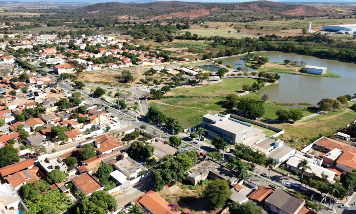 Vista aérea da cidade de Francisco Sá