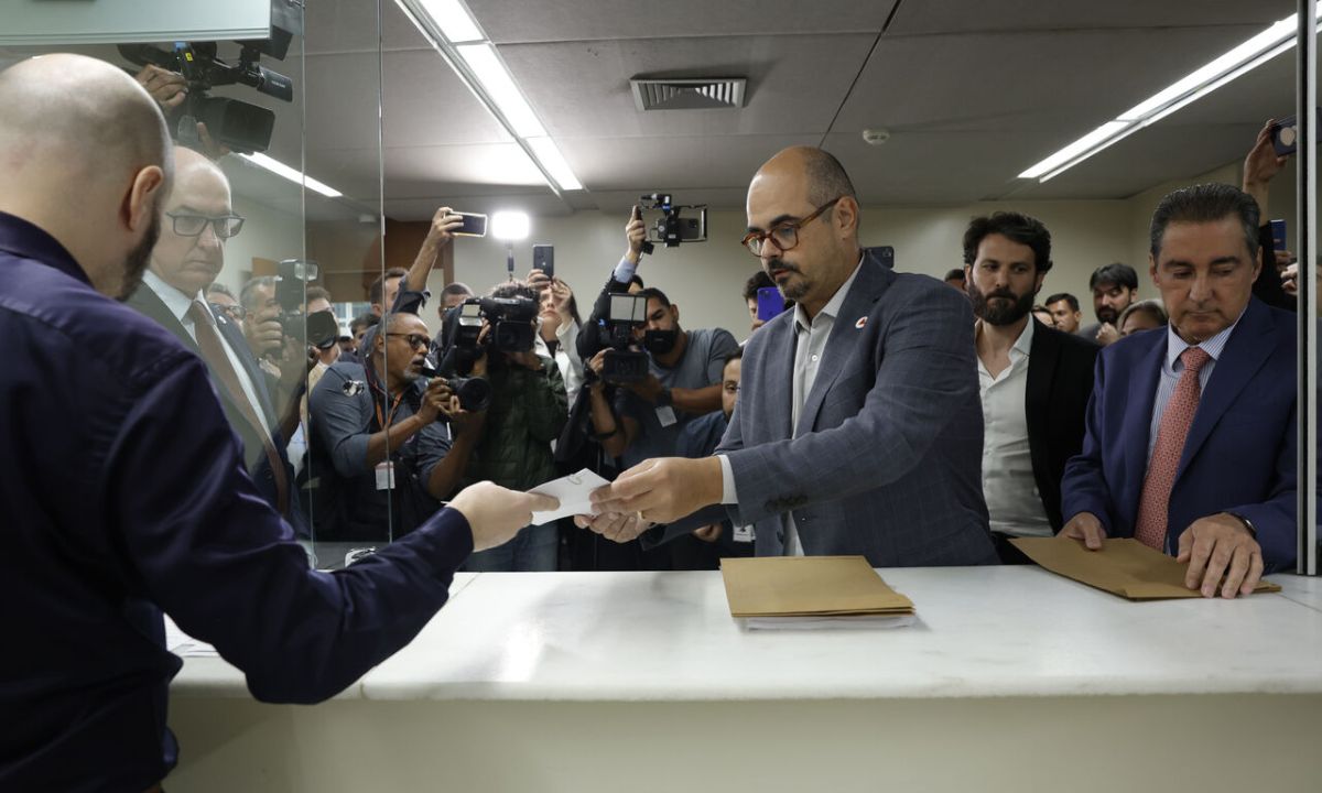 Mateus Simões e Marcelo Aro