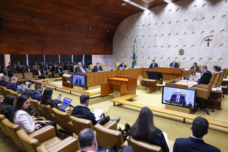 Sessão plenária do STF