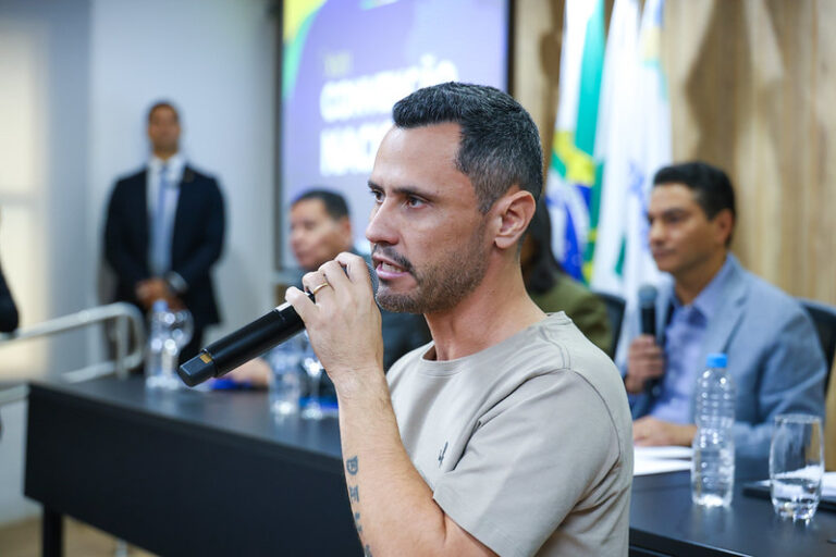 Na foto, o senador Cleitinho Azevedo (Republicanos-MG)