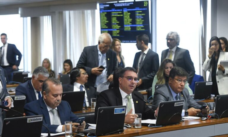 Rogério Marinho, Flávio Bolsonaro e Carlos Viana