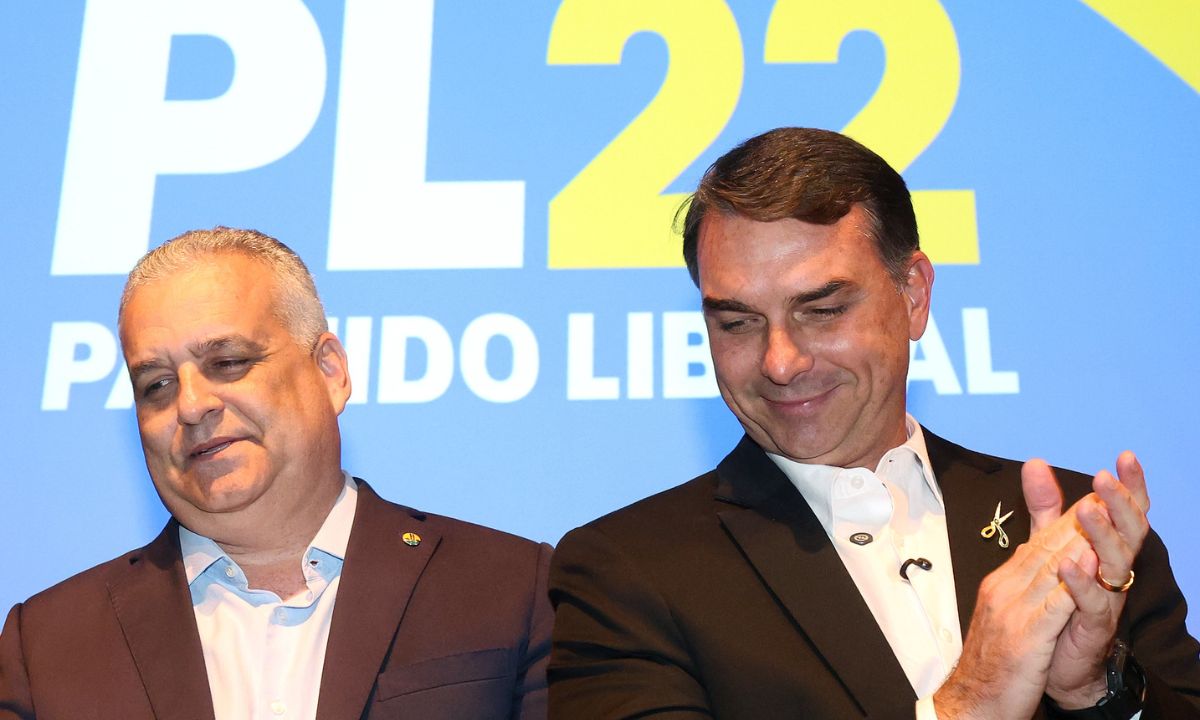 Flávio Bolsonaro e Alfredo Gaspar, candidato a vice-presidente