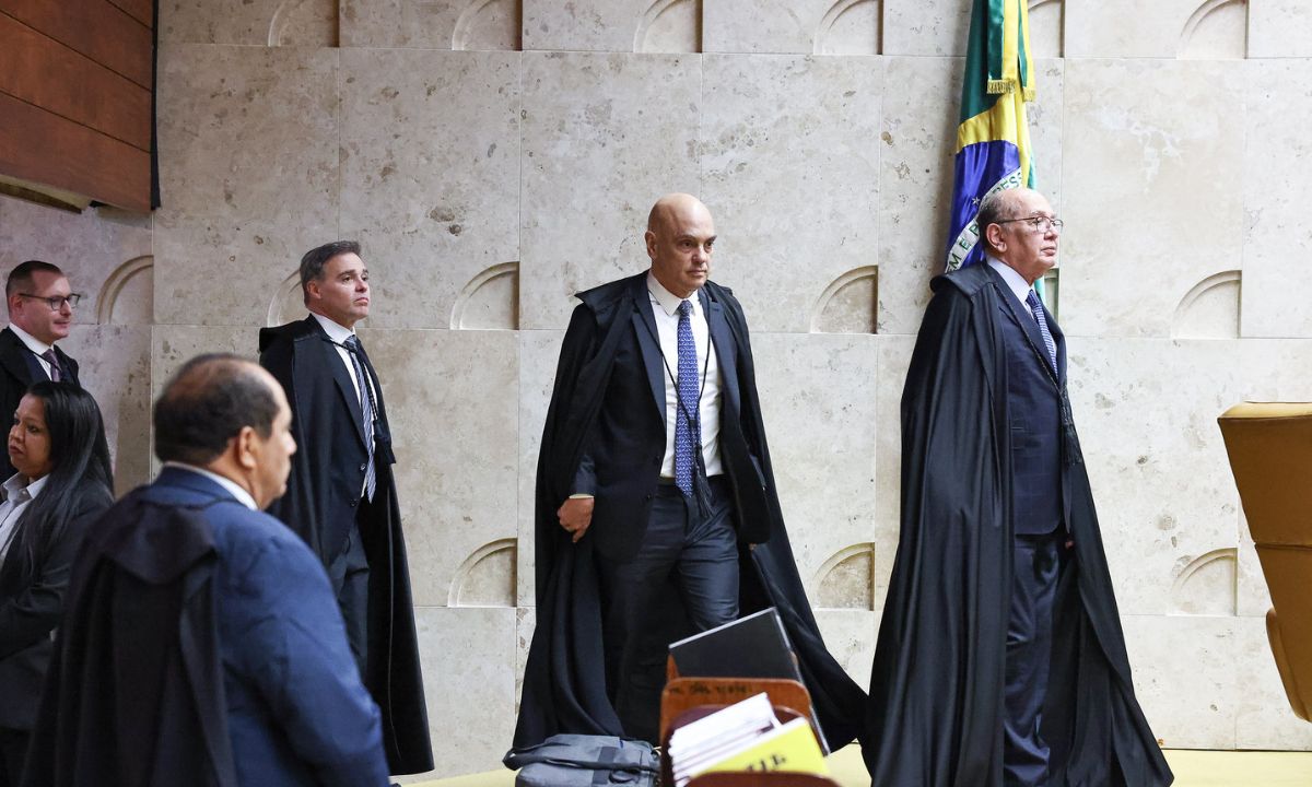 André Mendonça, Alexandre de Moraes e Gilmar Mendes