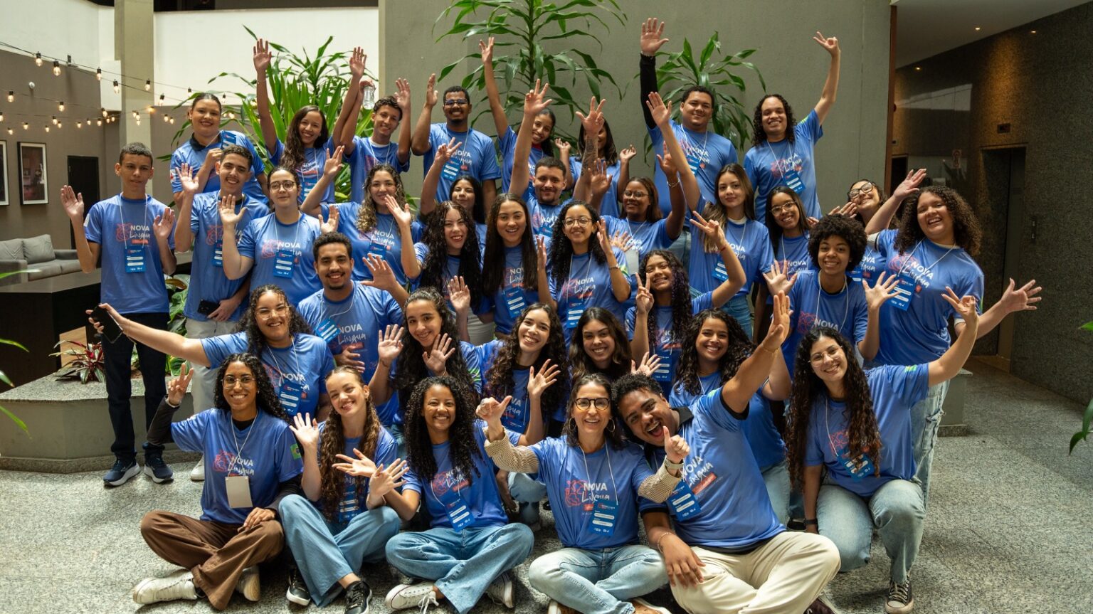 alunos do programa intercambio prefeitura nova lima