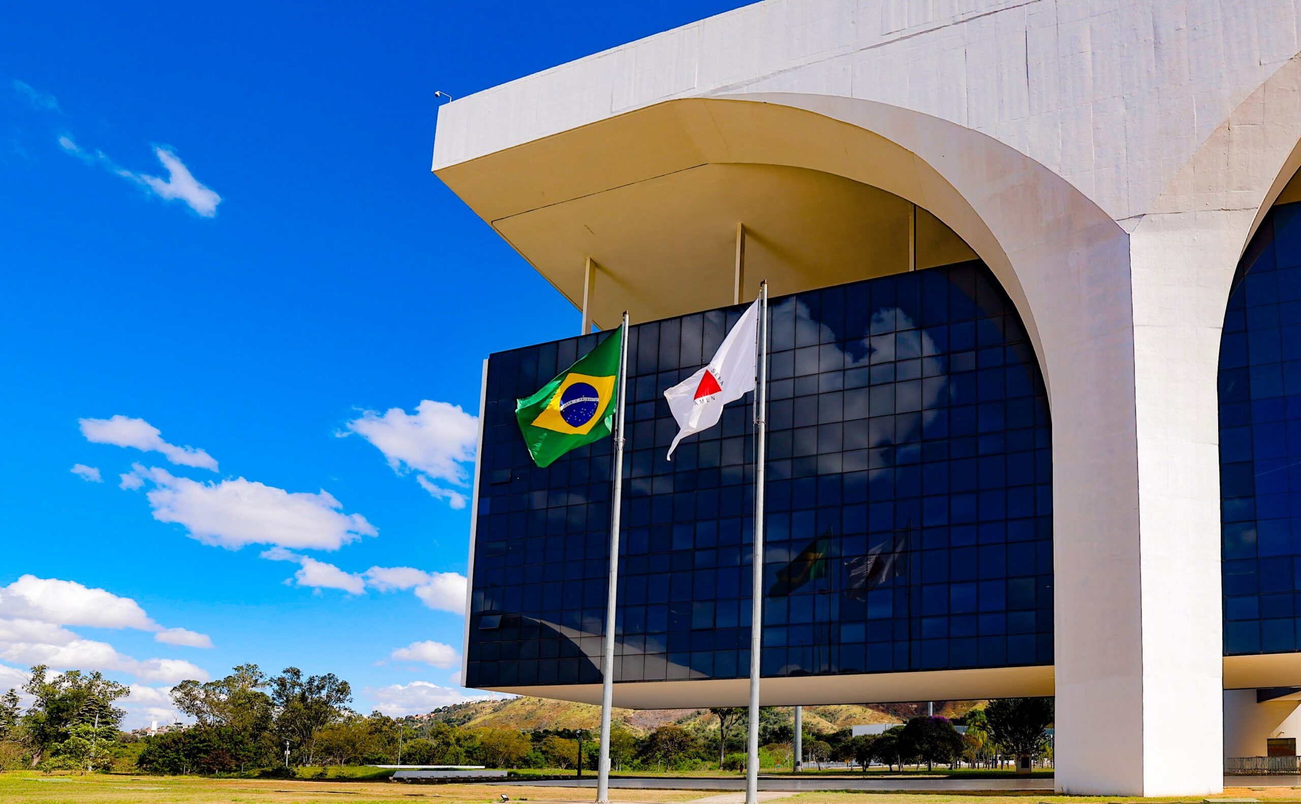 A nobreza de quem entrega o poder sem sabotar o futuro