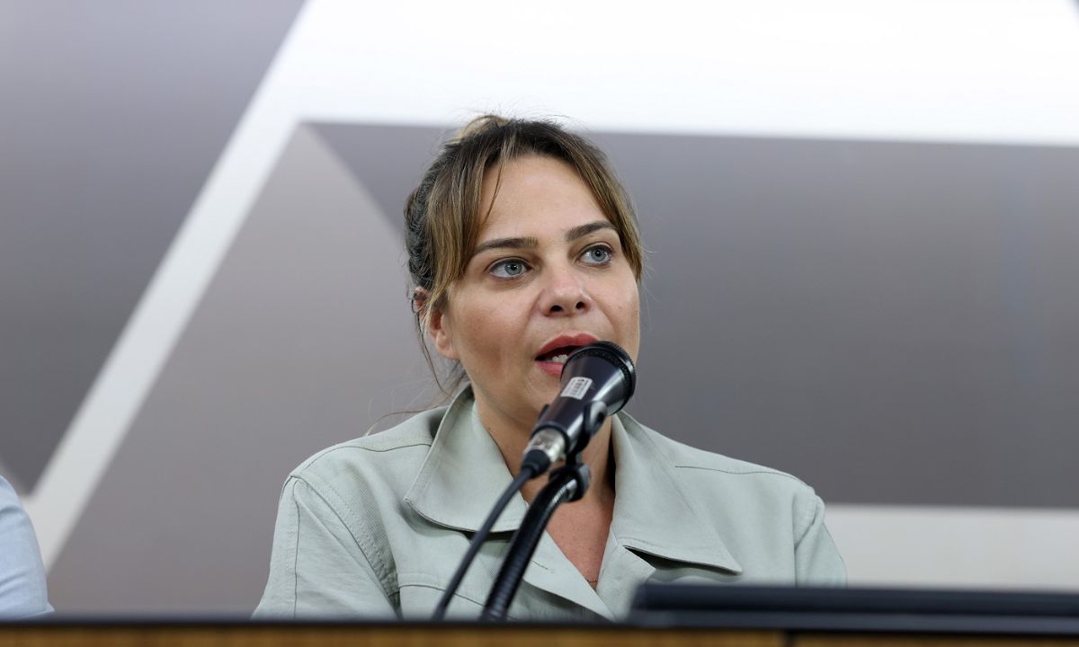 A ex-secretária Bárbara Botega
