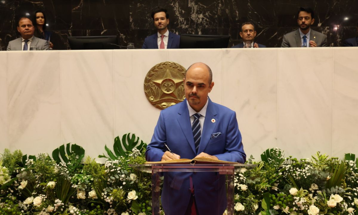 governador Mateus Simões na ALMG